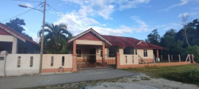 Q's HOMESTAY UNISZA